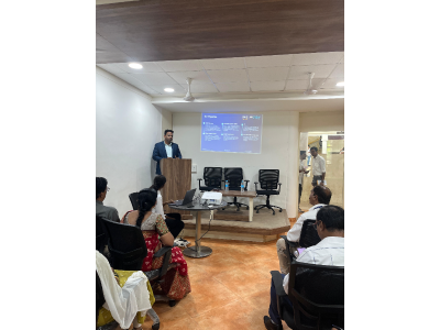 Building Smart Startups – AI & Modernization Solutions with AWS